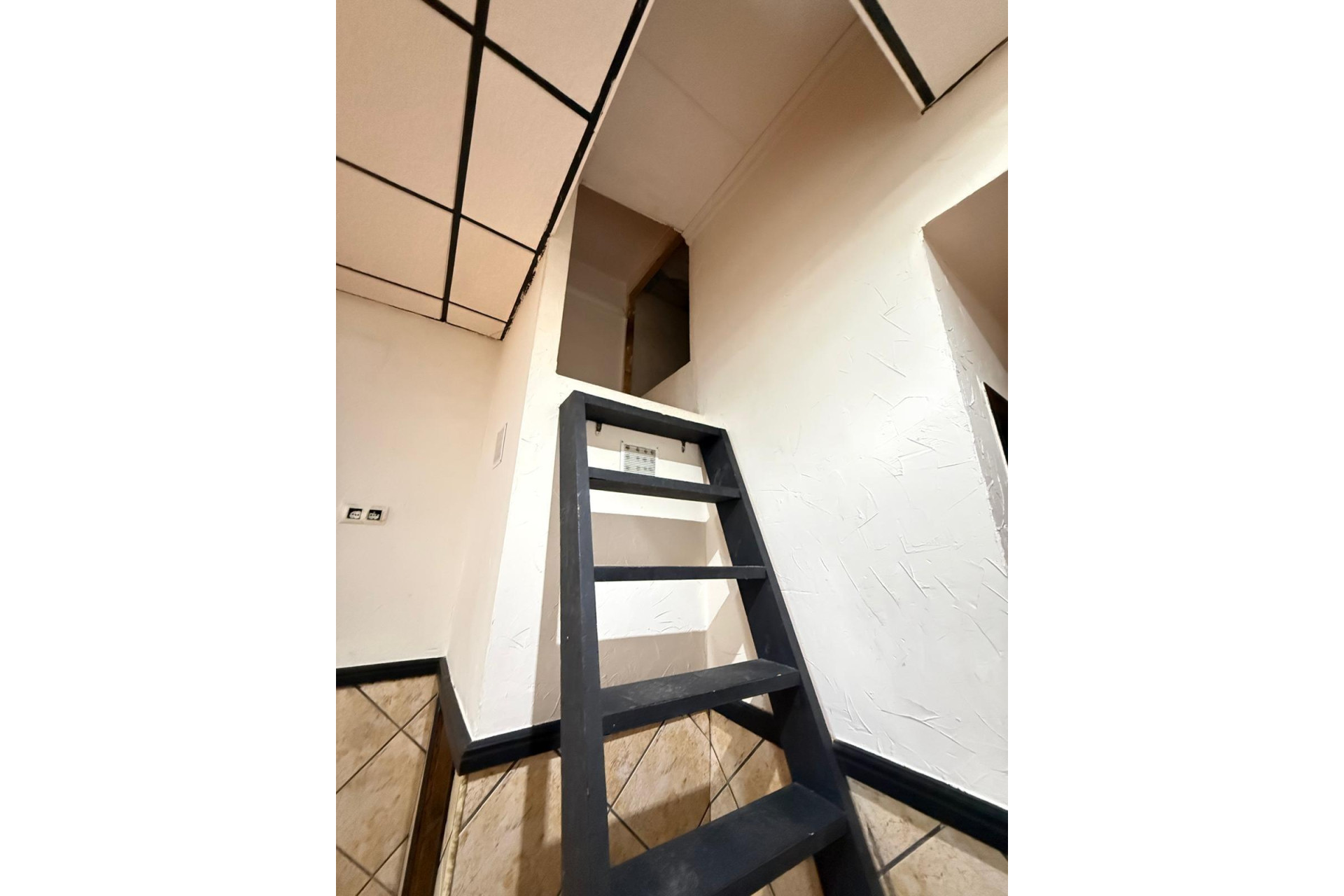 Herverkoop - Reclame - Torrevieja - Estacion de autobuses