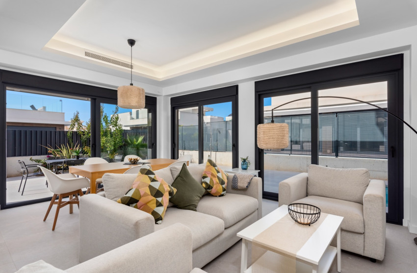 Herverkoop - Semi detached Villa - La Marina - La Marina - Urbanization