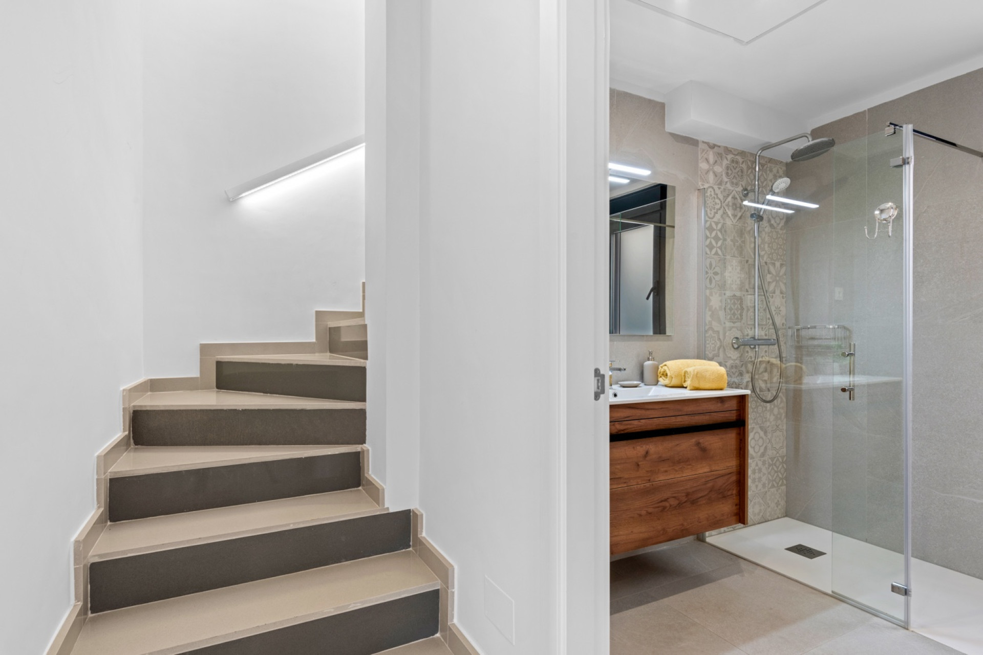 Herverkoop - Semi detached Villa - La Marina - La Marina - Urbanization