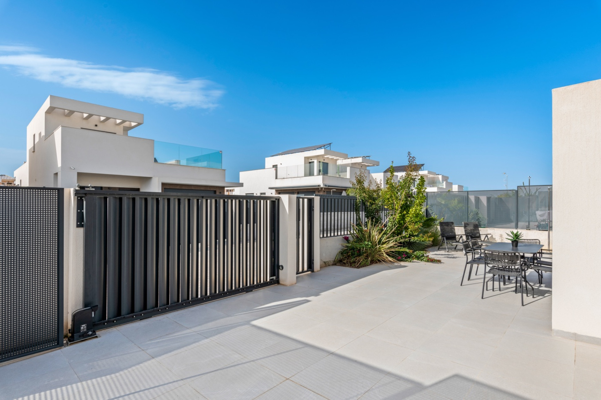 Herverkoop - Semi detached Villa - La Marina - La Marina - Urbanization