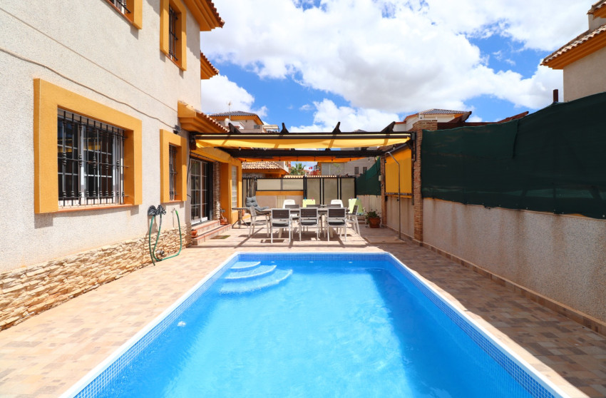 Herverkoop - Semi detached Villa - Los Montesinos - La Herrada