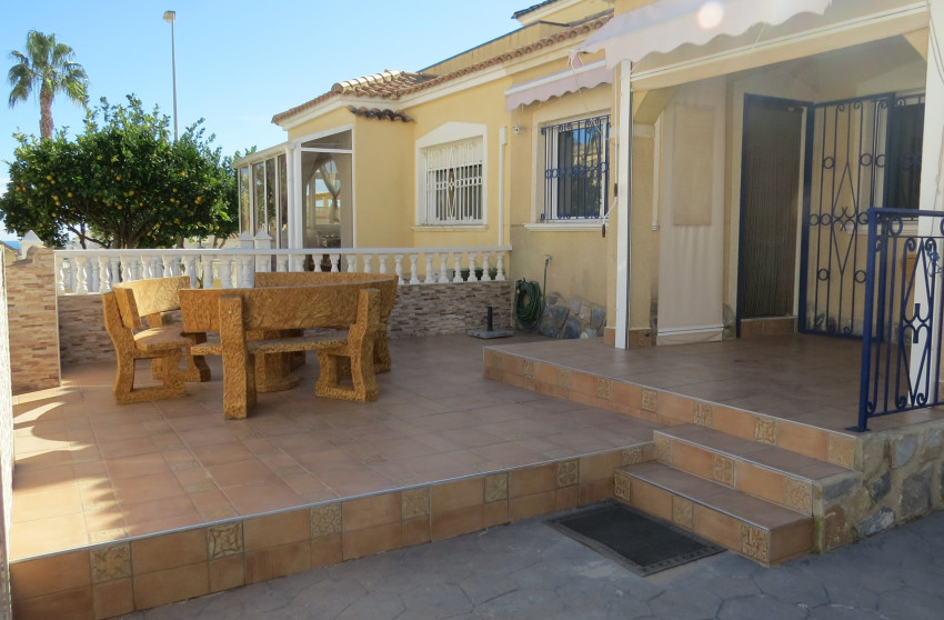 Herverkoop - Semi detached Villa - Orihuela Costa - Los Altos