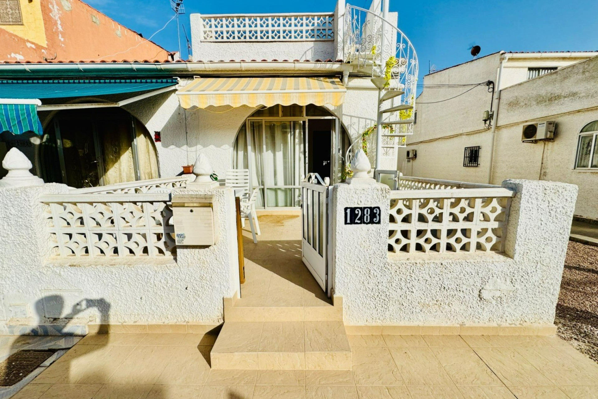 Herverkoop - Semi detached Villa - Torrevieja - San luis