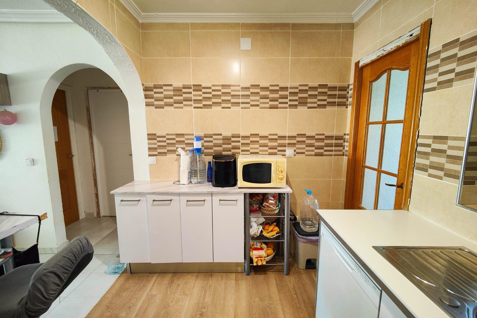 Herverkoop - Semi - San Miguel de Salinas - Pueblo 9