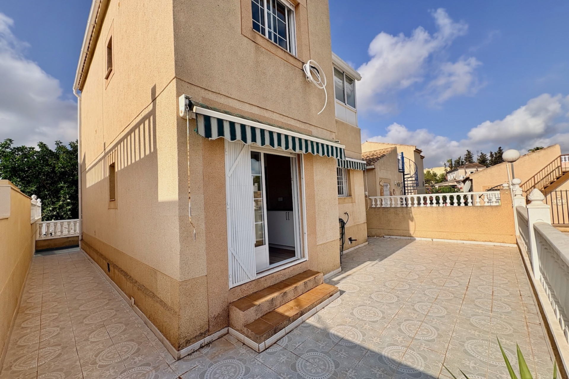 Herverkoop - Single Family Home - Orihuela - Los Balcones