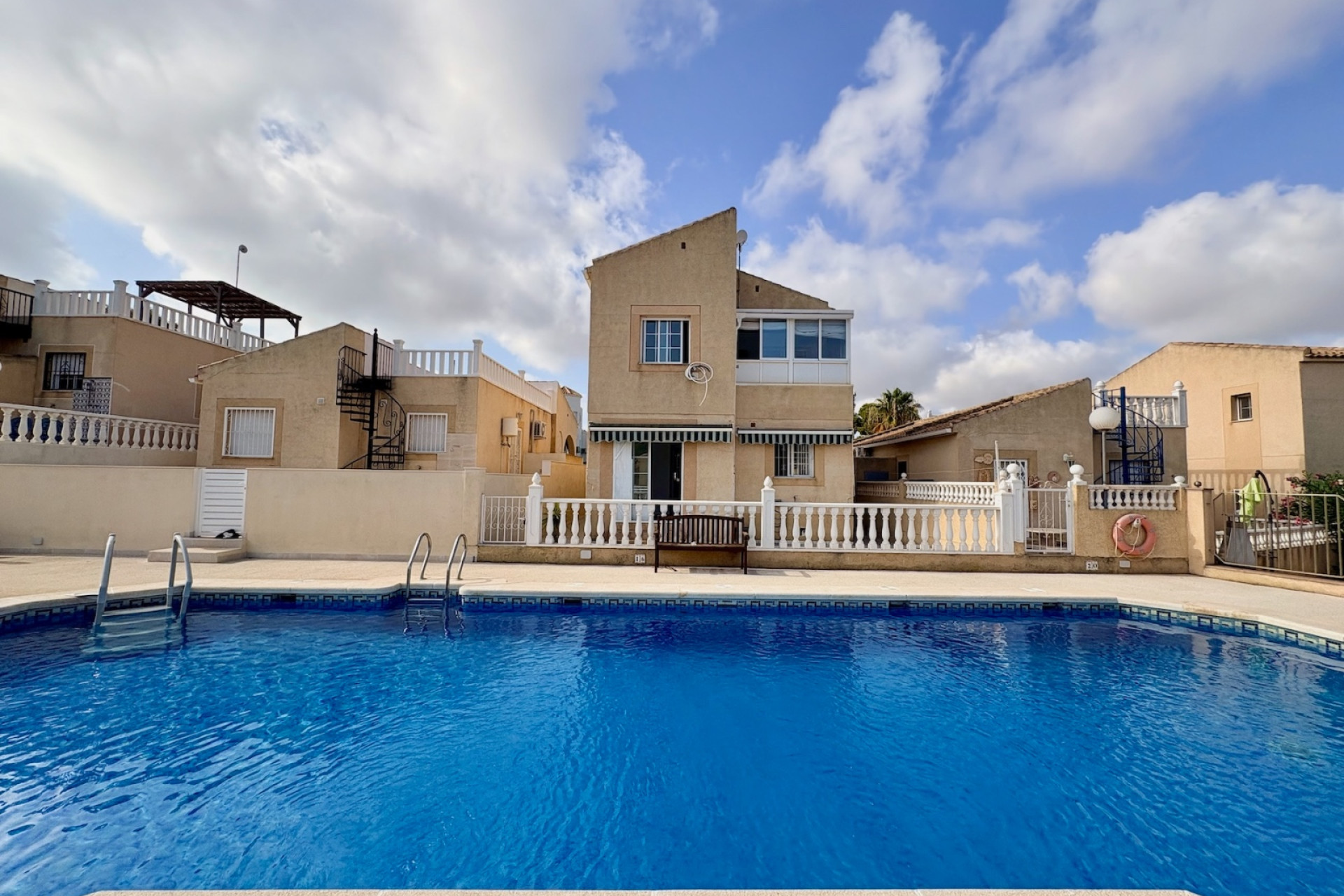 Herverkoop - Single Family Home - Orihuela - Los Balcones