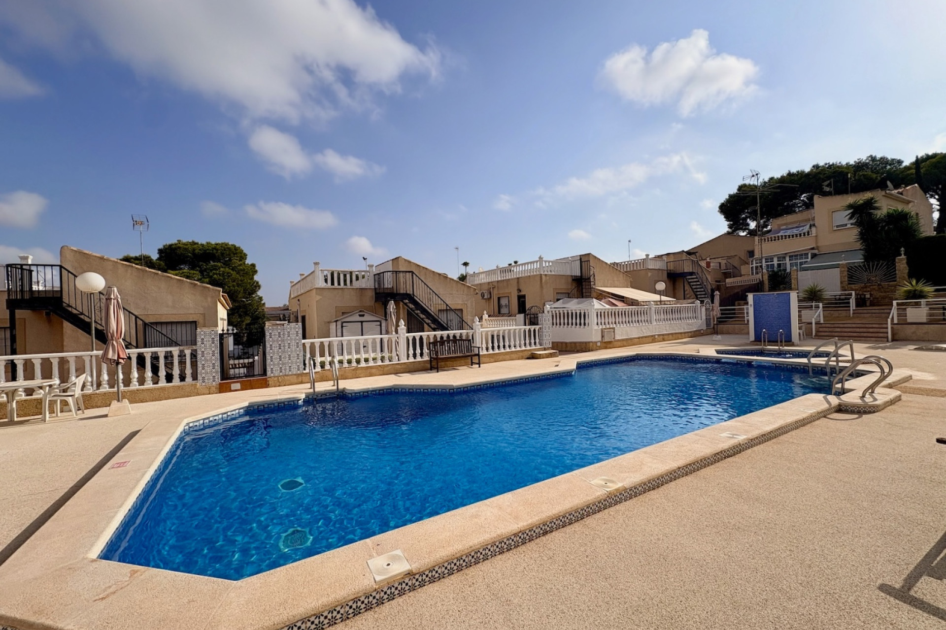 Herverkoop - Single Family Home - Orihuela - Los Balcones