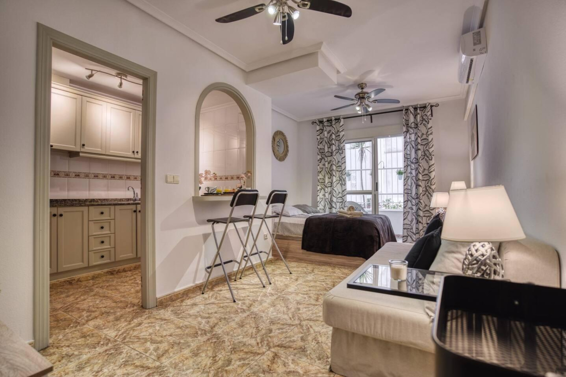 Herverkoop - Studio - Torrevieja - Centro