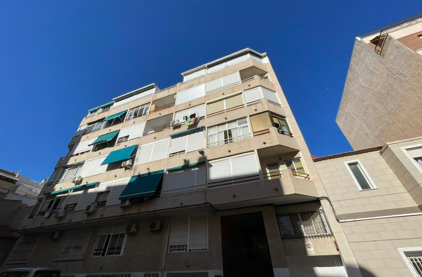 Herverkoop - Studio - Torrevieja - Centro