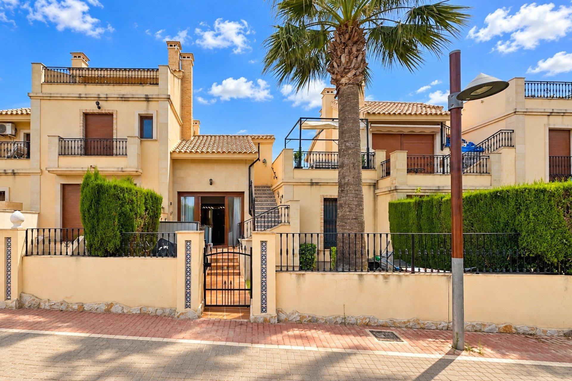 Herverkoop - Terraced house - Algorfa - Comunidad valenciana