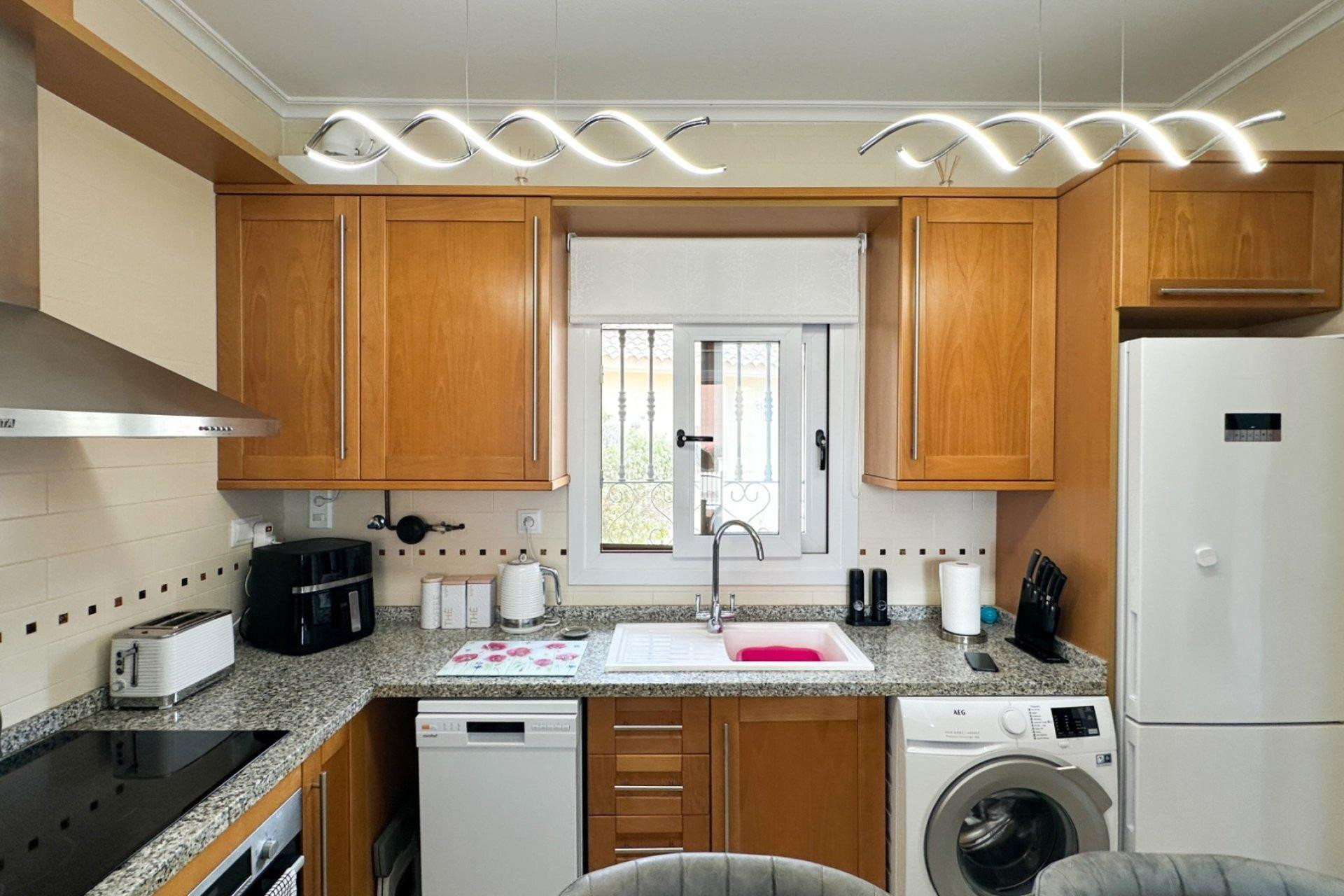 Herverkoop - Terraced house - Algorfa - Comunidad valenciana