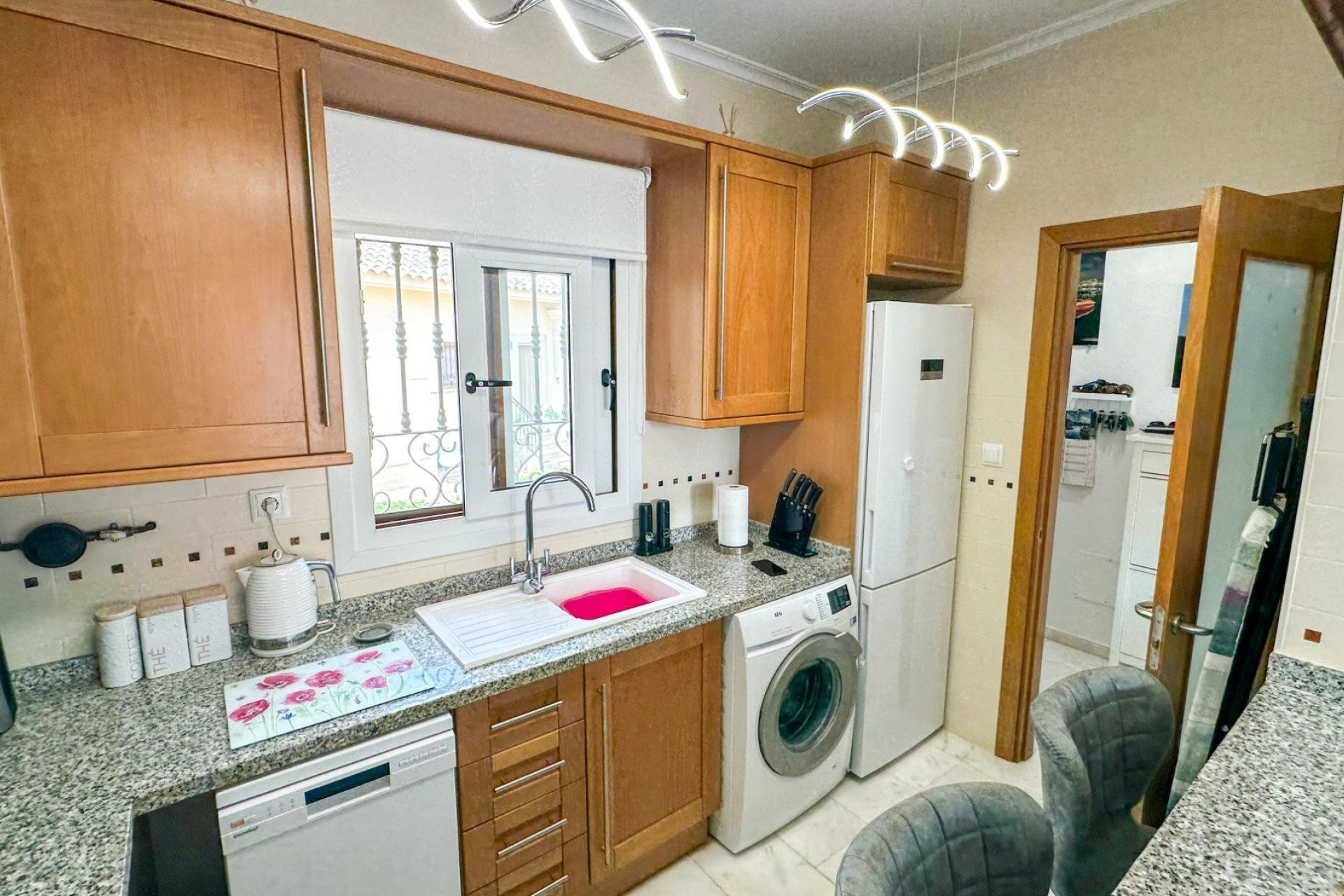 Herverkoop - Terraced house - Algorfa - Comunidad valenciana
