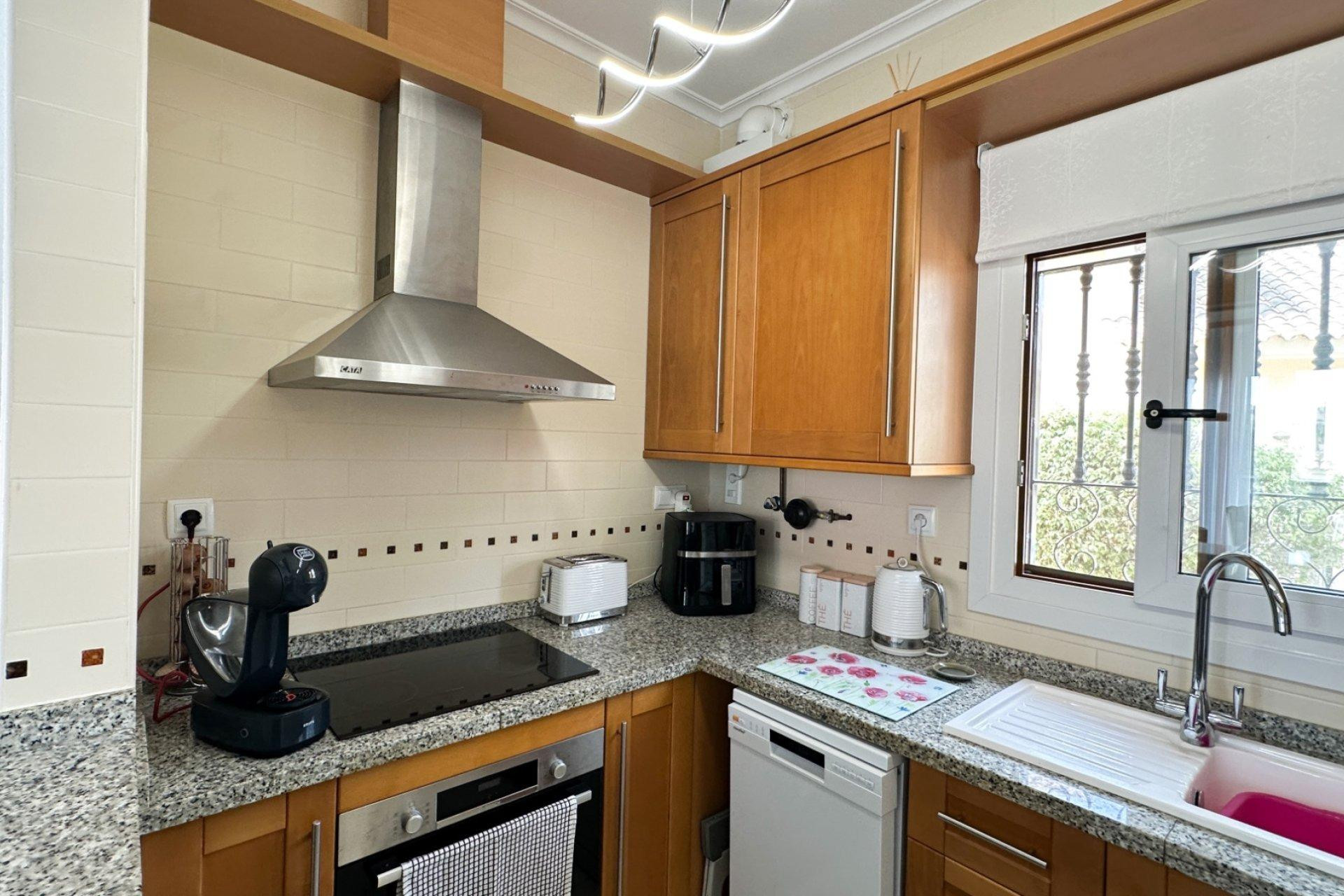 Herverkoop - Terraced house - Algorfa - Comunidad valenciana