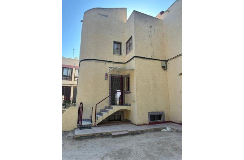 Herverkoop - Terraced house - Guardamar del Segura - Zona Pueblo