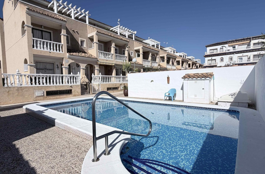 Herverkoop - Terraced house - Orihuela Costa - La Chismosa