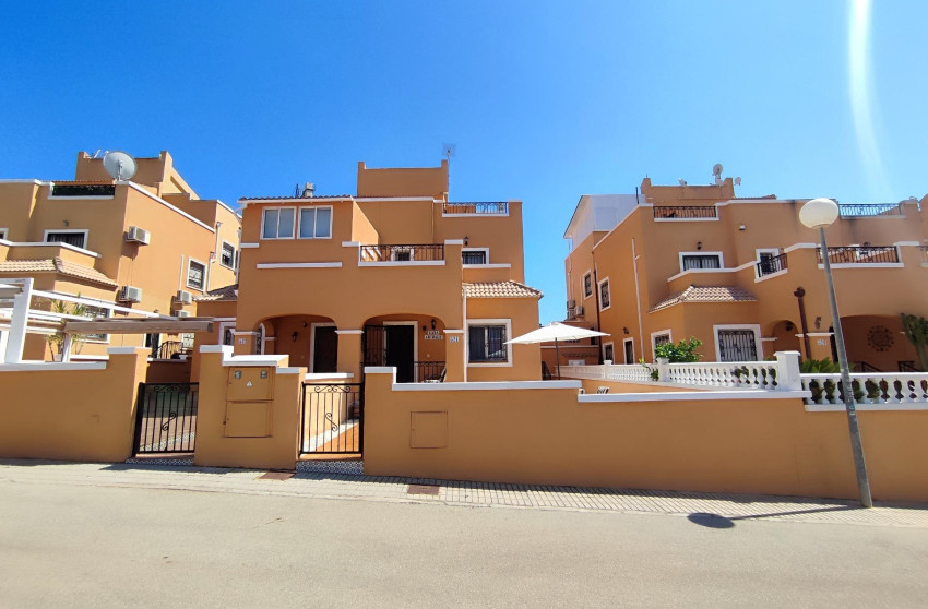Herverkoop - Terraced house - Orihuela Costa - La Florida