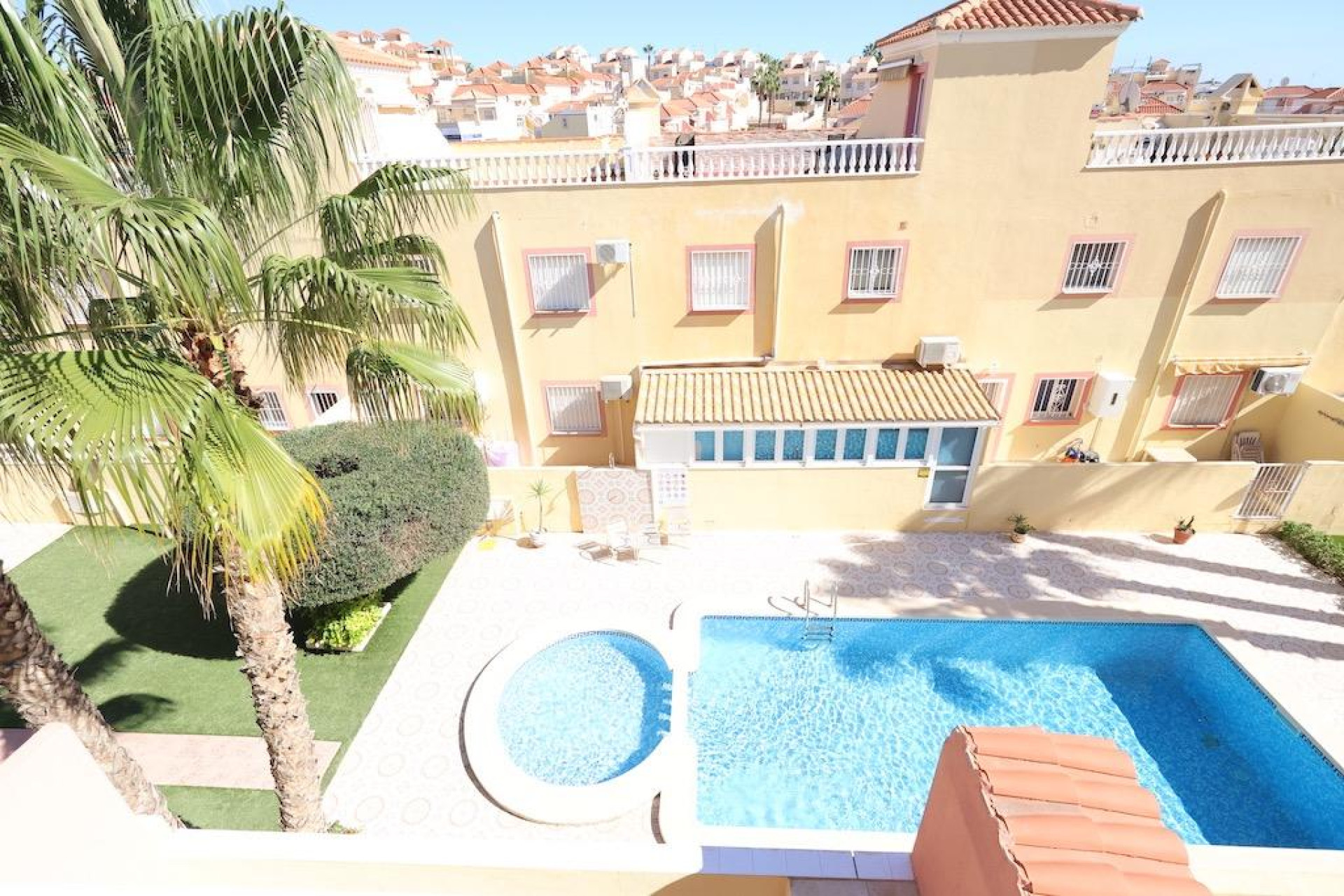 Herverkoop - Terraced house - Orihuela Costa - Las Filipinas