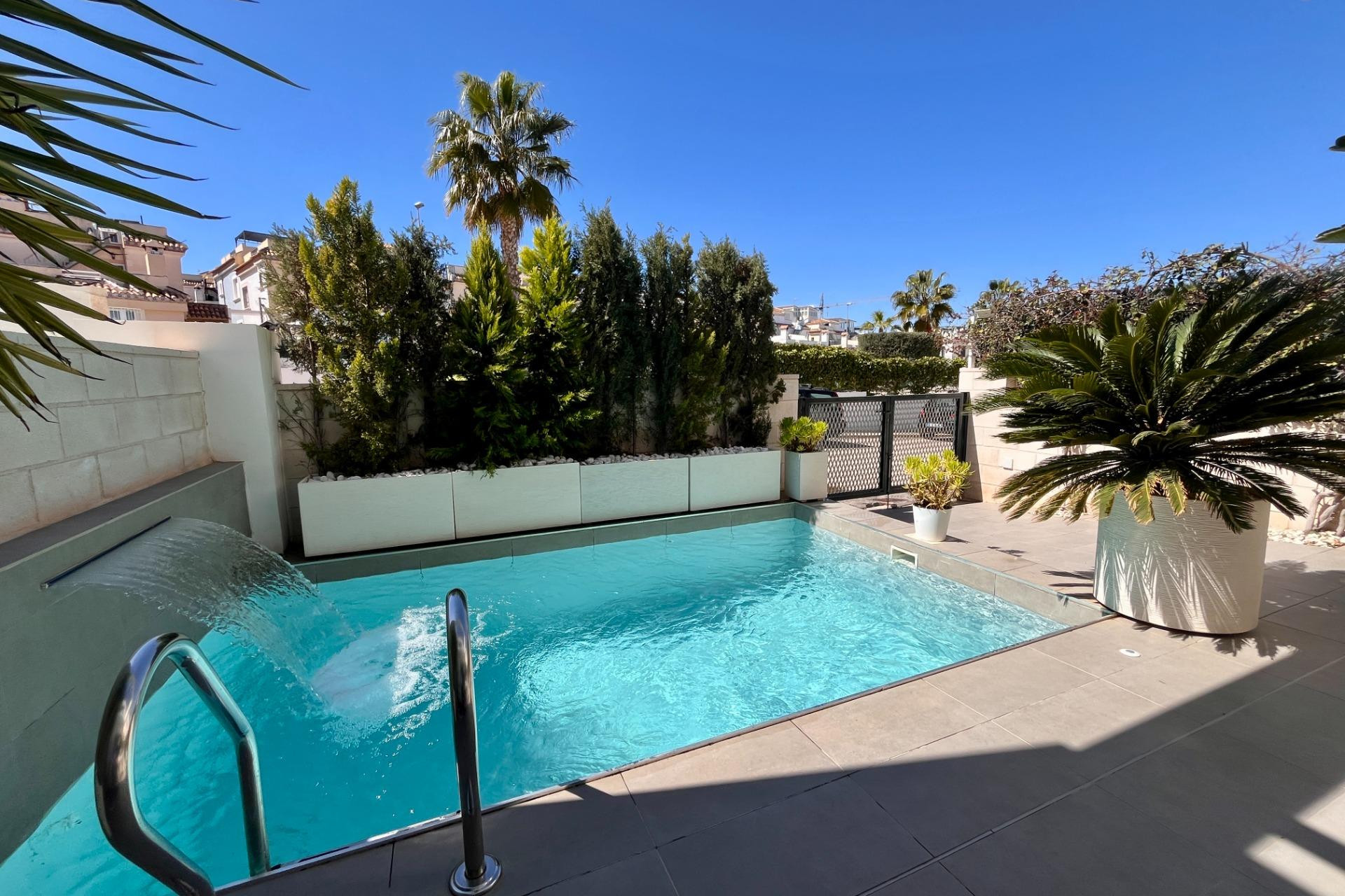 Herverkoop - Terraced house - Orihuela Costa - Las Filipinas