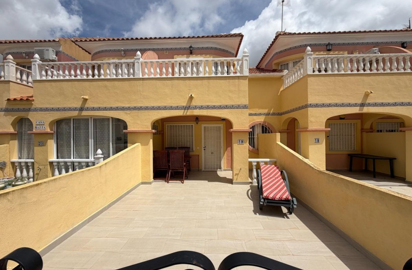 Herverkoop - Terraced house - Orihuela Costa - Las Filipinas