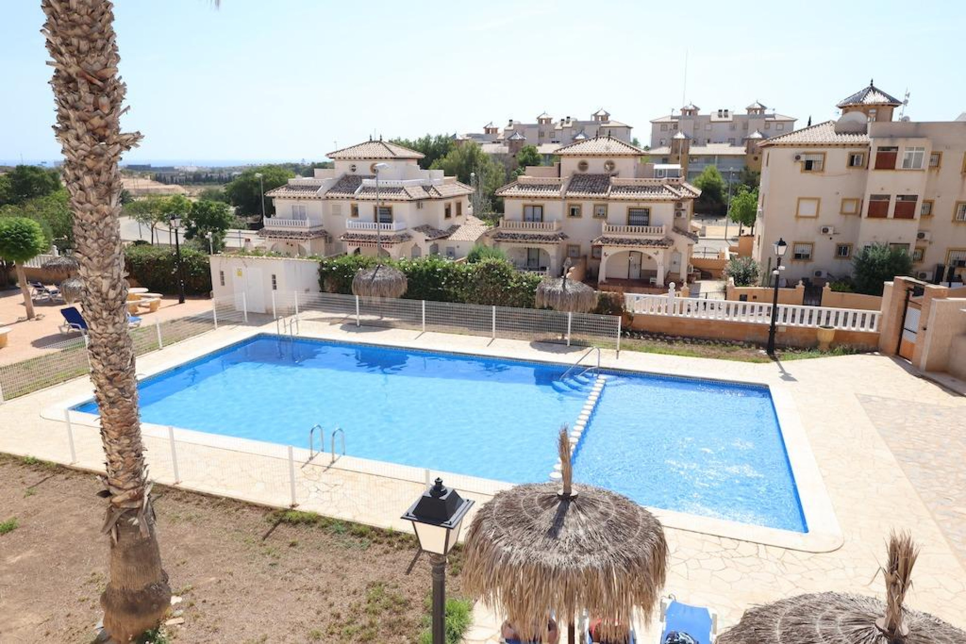 Herverkoop - Terraced house - Orihuela Costa - Montezenia