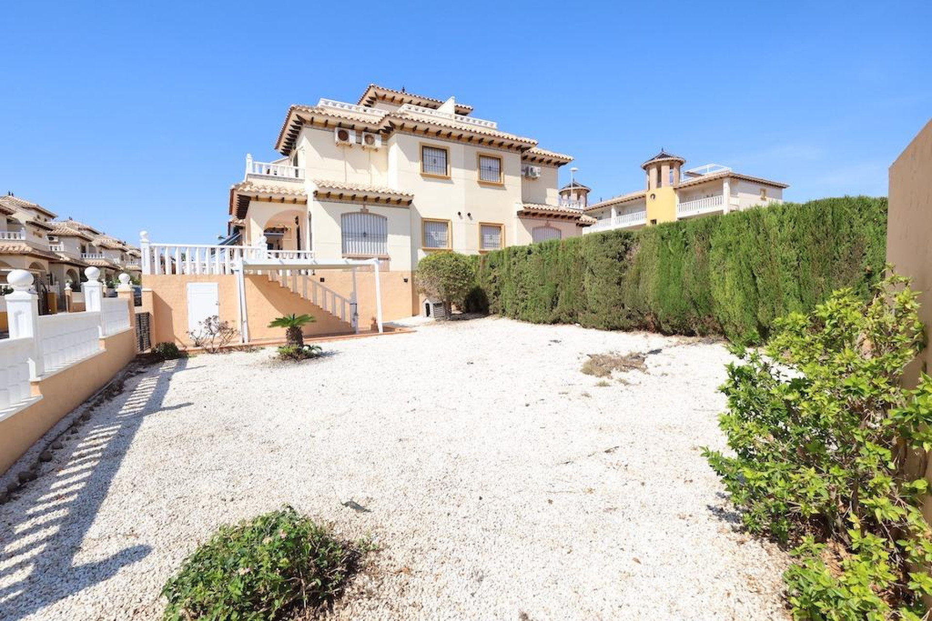 Herverkoop - Terraced house - Orihuela Costa - Montezenia