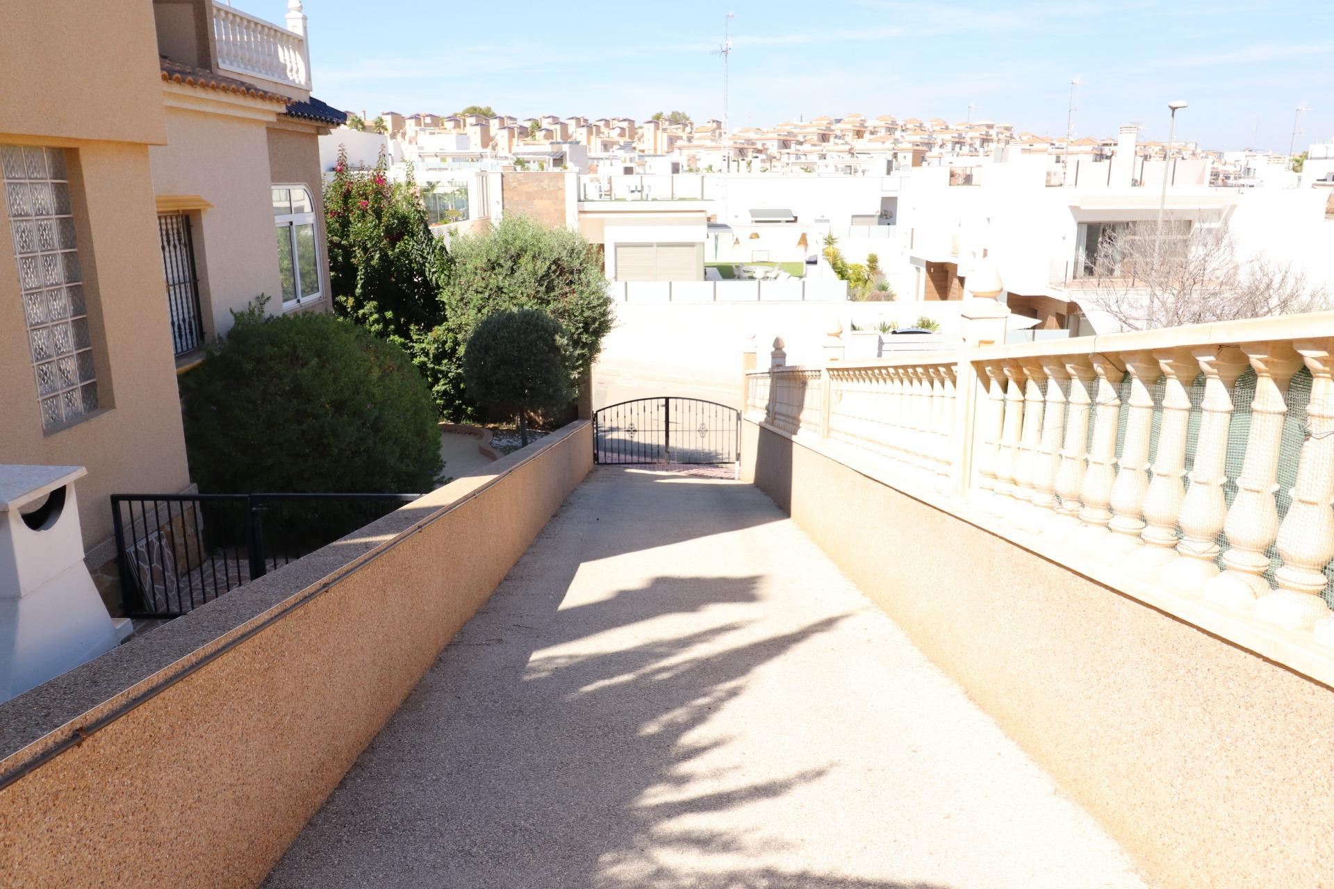 Herverkoop - Terraced house - Orihuela Costa - PAU 26