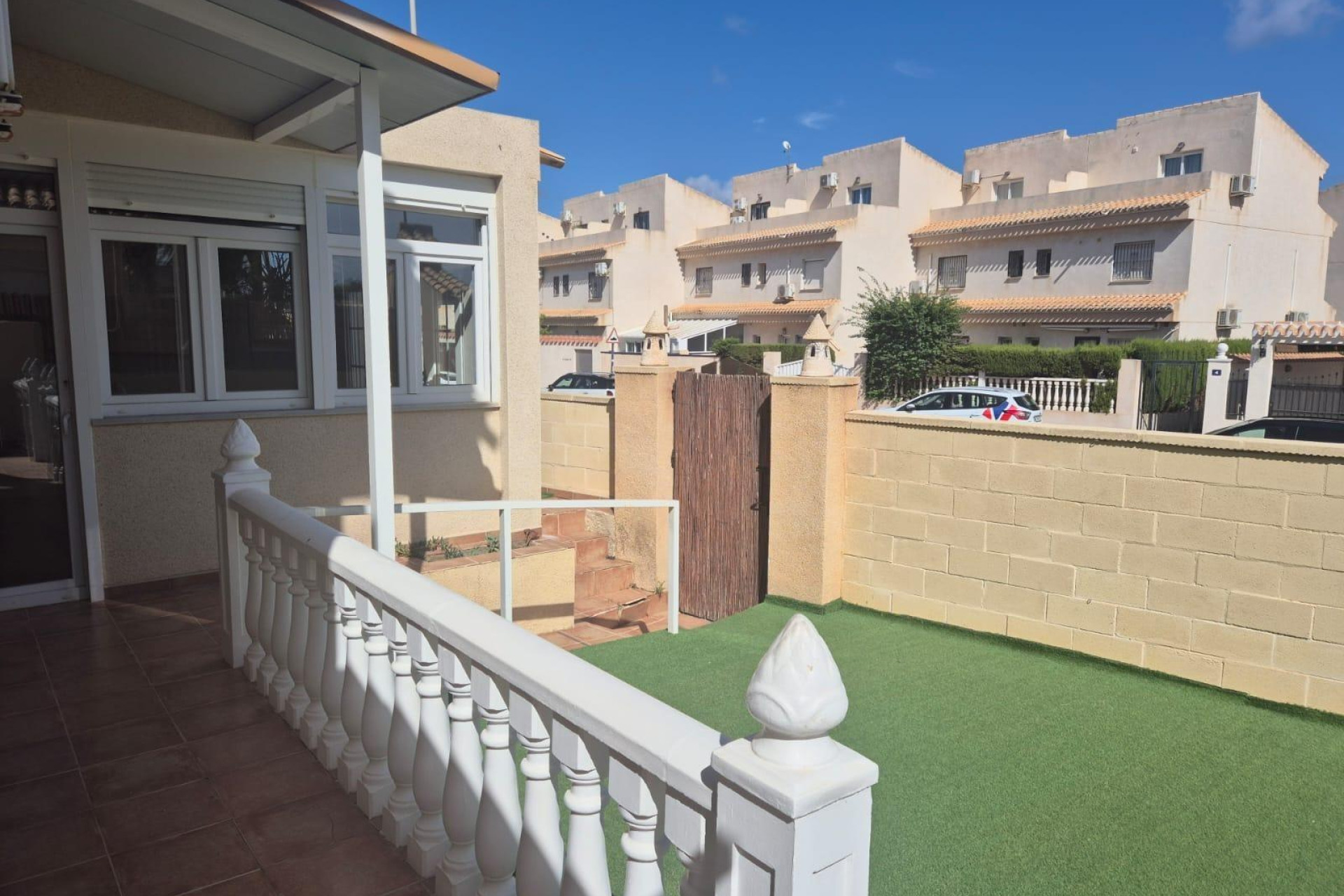 Herverkoop - Terraced house - Orihuela Costa - Playa Flamenca