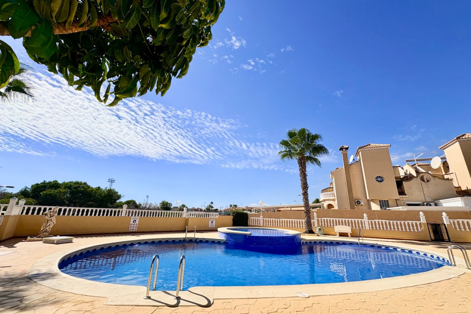 Herverkoop - Terraced house - Orihuela Costa - Playa Flamenca