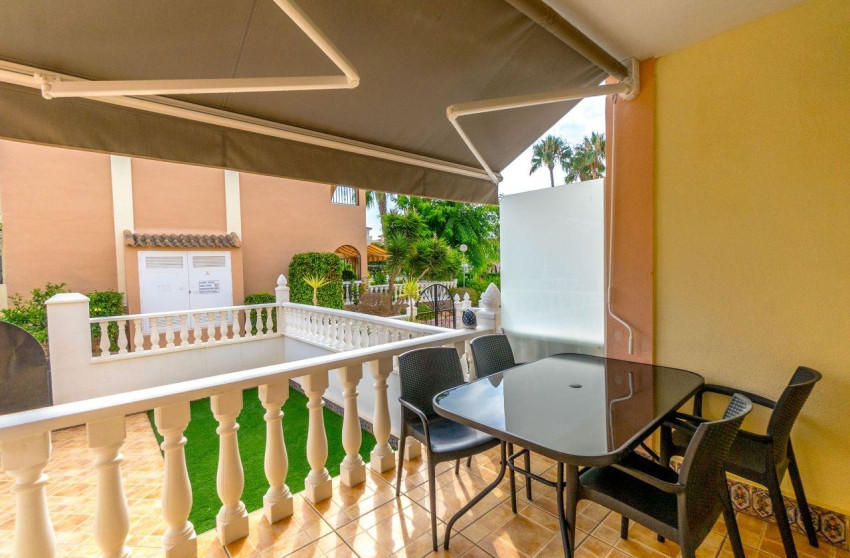 Herverkoop - Terraced house - Orihuela Costa - Punta Prima