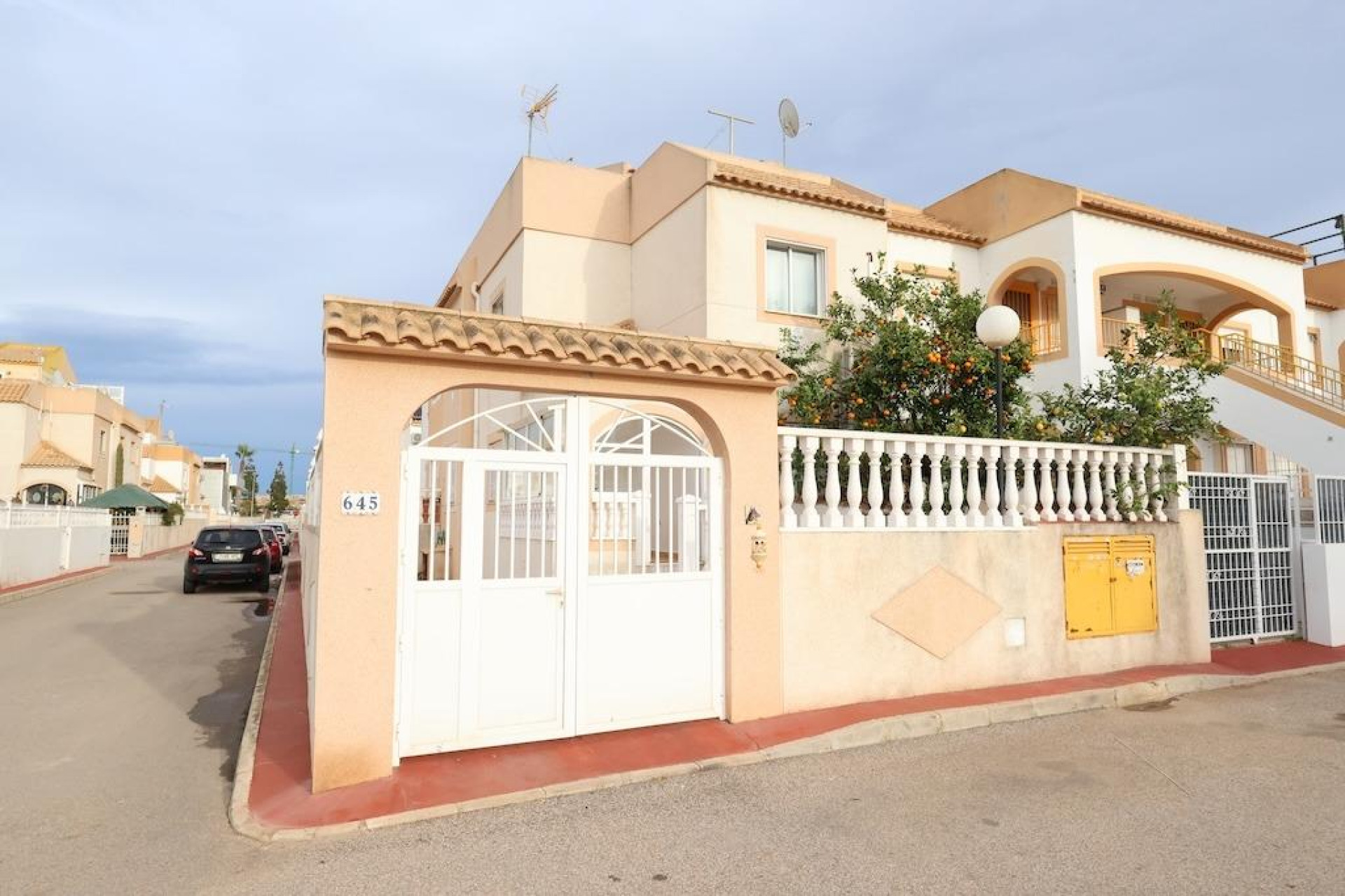 Herverkoop - Terraced house - Torrevieja - El limonar