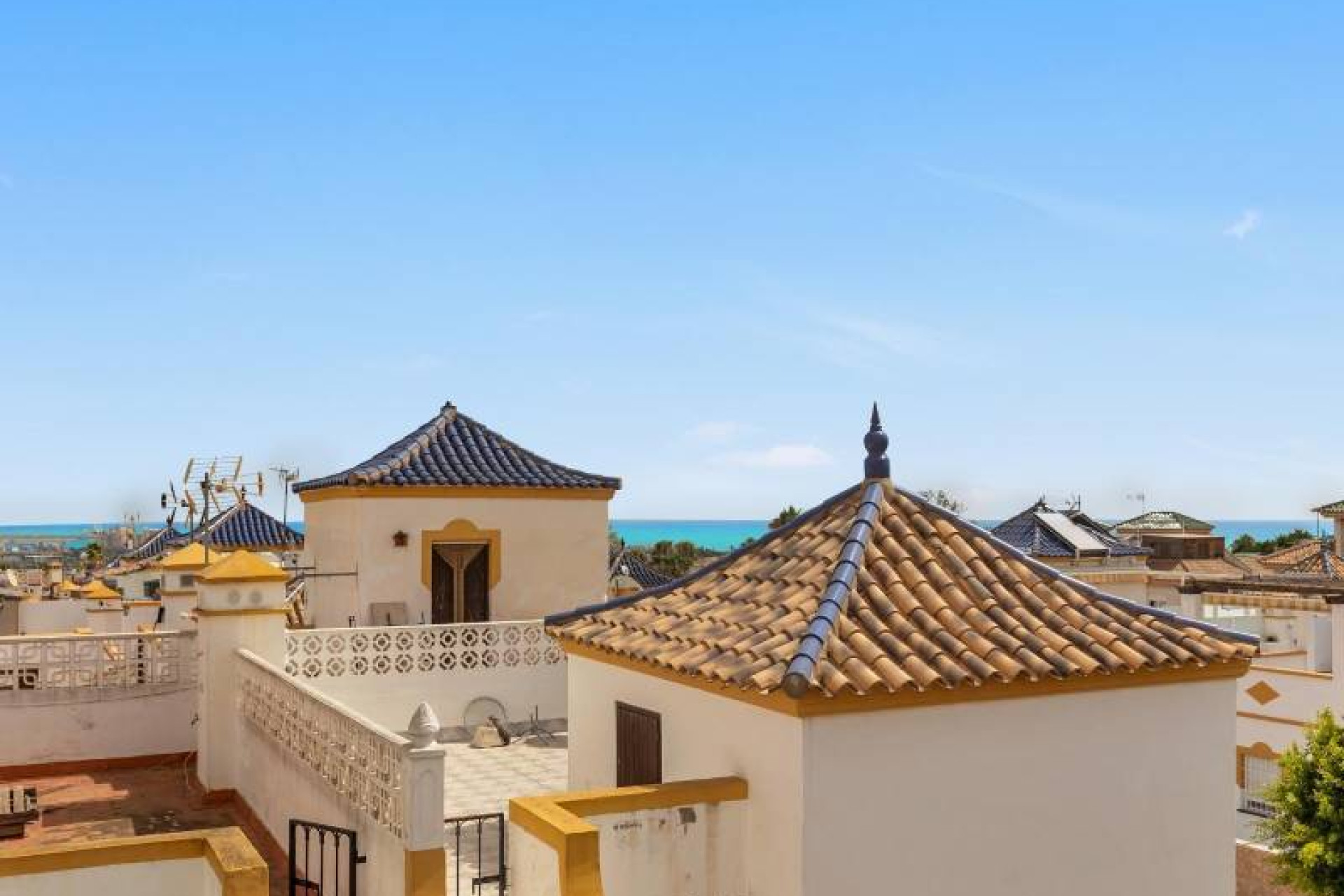 Herverkoop - Terraced house - Torrevieja - Los altos