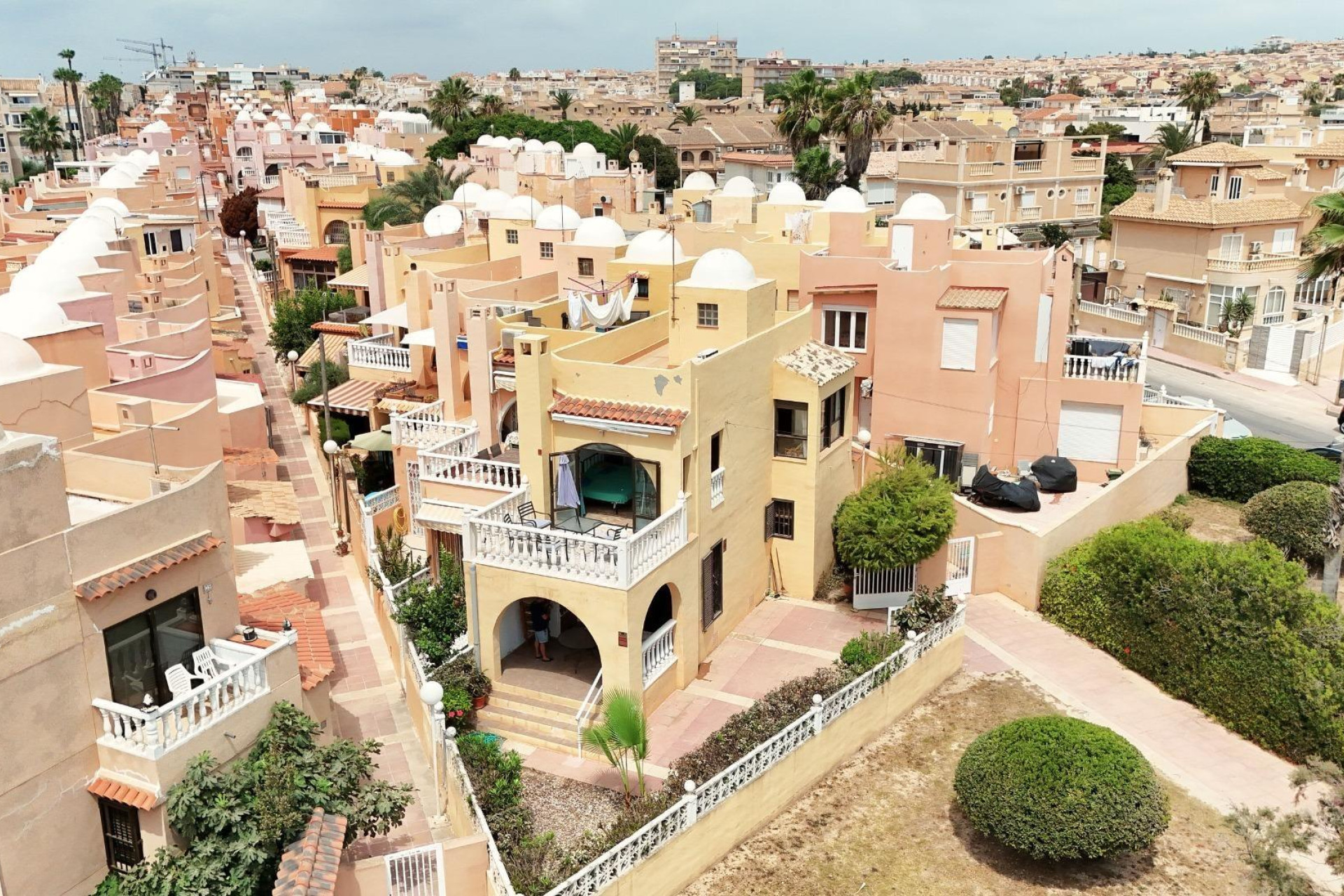 Herverkoop - Terraced house - Torrevieja - Los Frutales