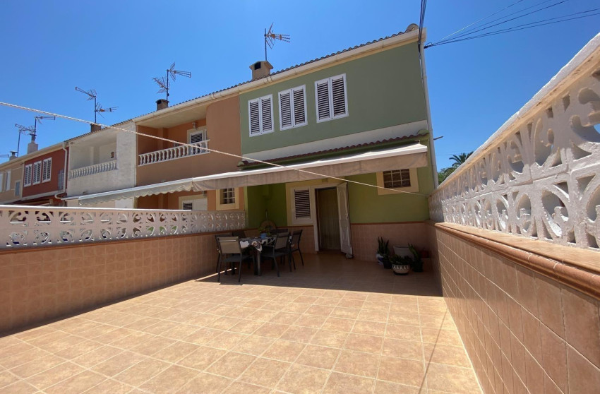 Herverkoop - Terraced house - Torrevieja - Playa de los Naufragos