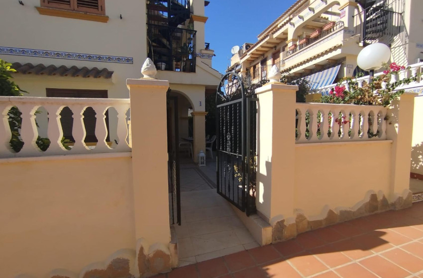 Herverkoop - Terraced house - Torrevieja - Torreblanca