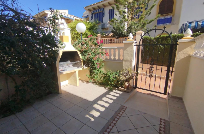 Herverkoop - Terraced house - Torrevieja - Torreblanca