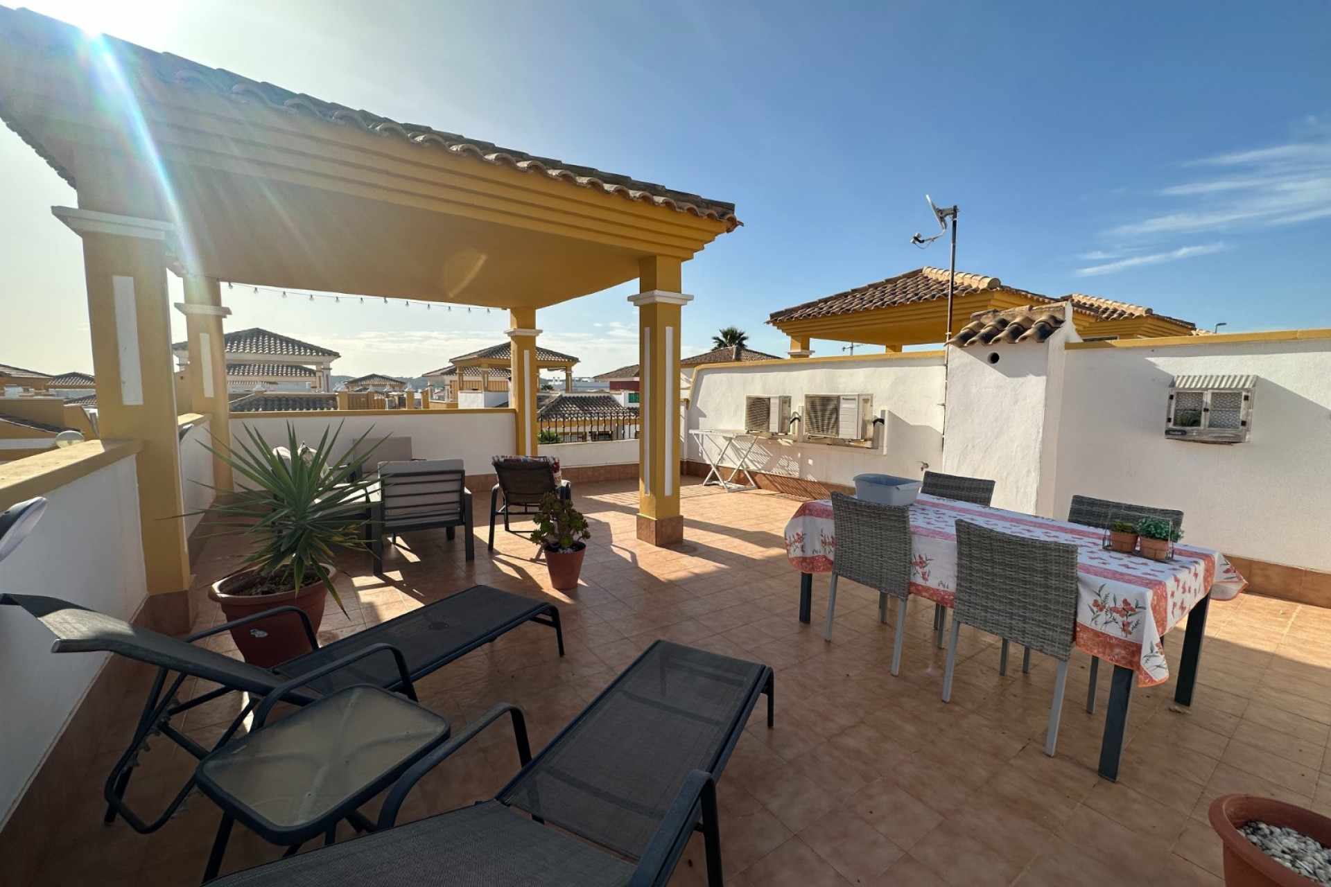 Herverkoop - Town house / semi detached - Orihuela - Entre Naranjos Vistabella