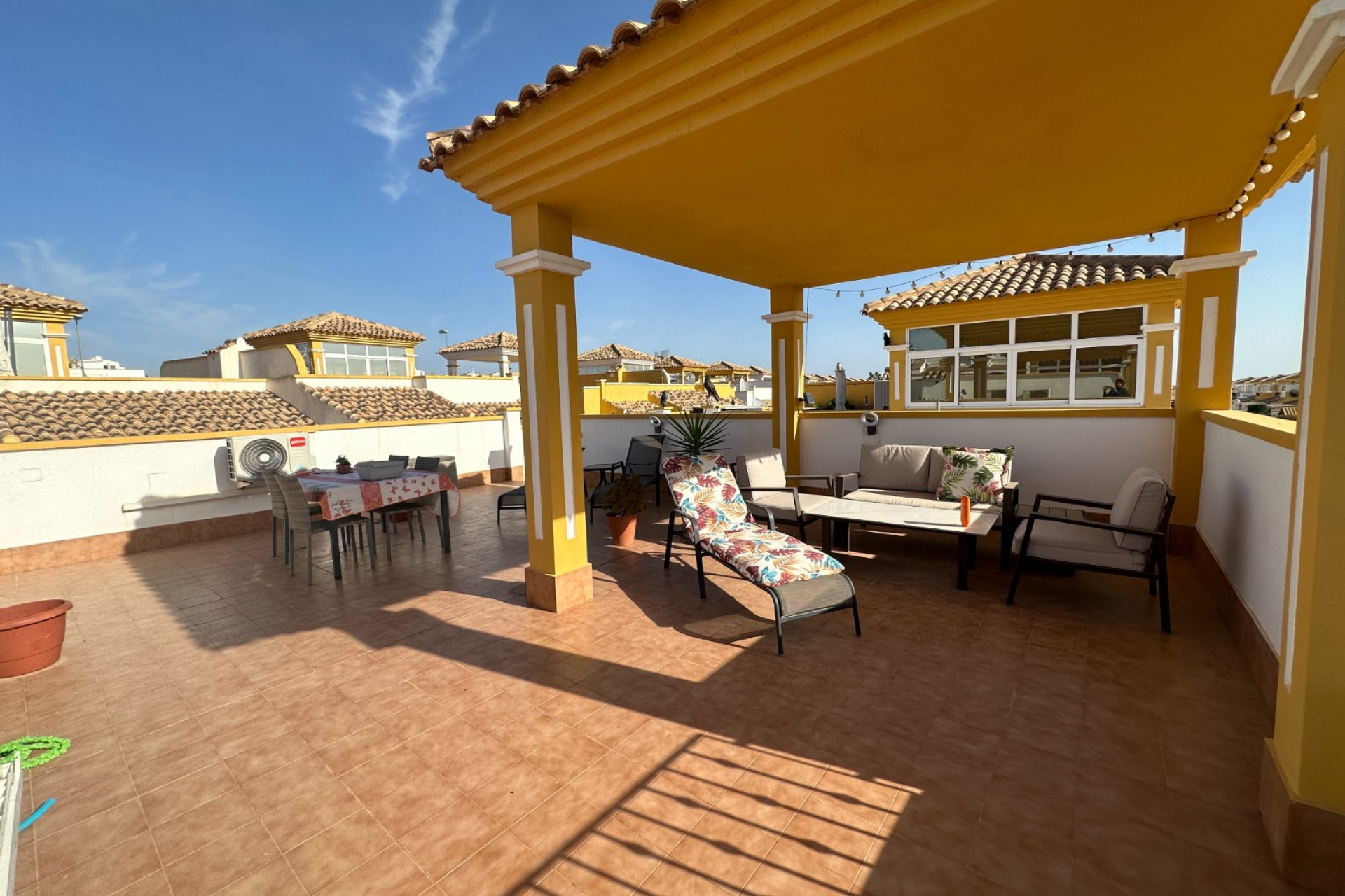 Herverkoop - Town house / semi detached - Orihuela - Entre Naranjos Vistabella