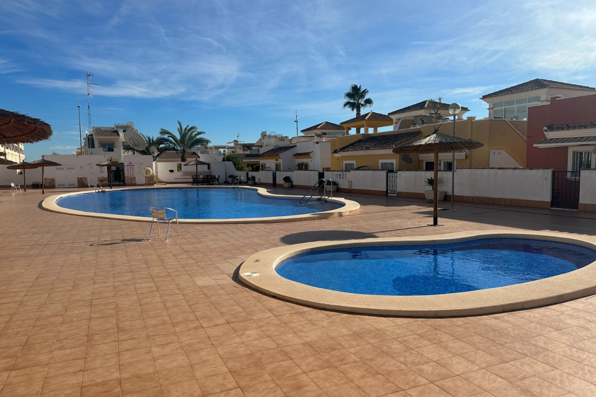 Herverkoop - Town house / semi detached - Orihuela - Entre Naranjos Vistabella