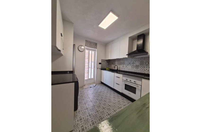 Herverkoop - Town house - Torrevieja - Los Frutales