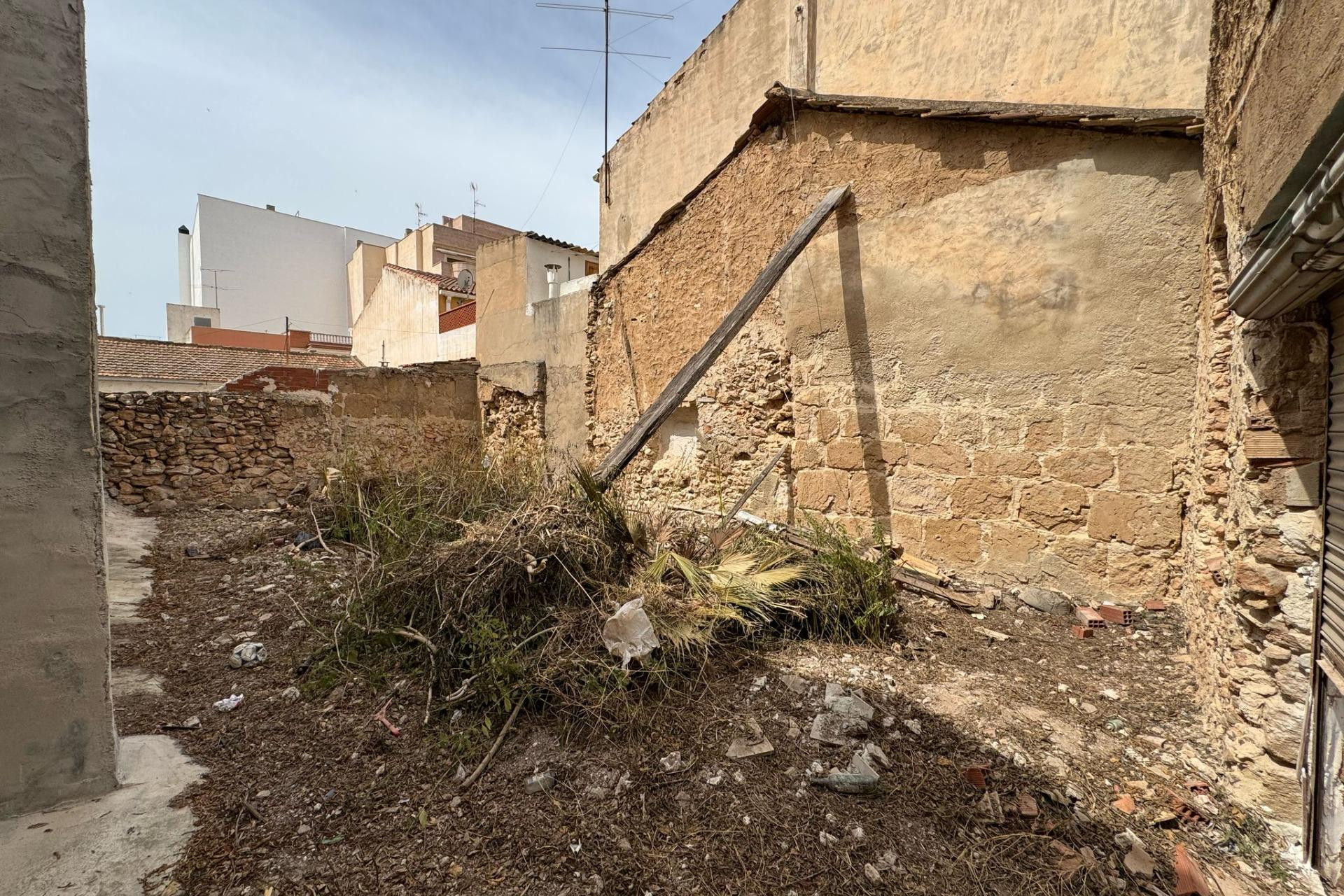 Herverkoop - Urban building plot - Torrevieja - Centro