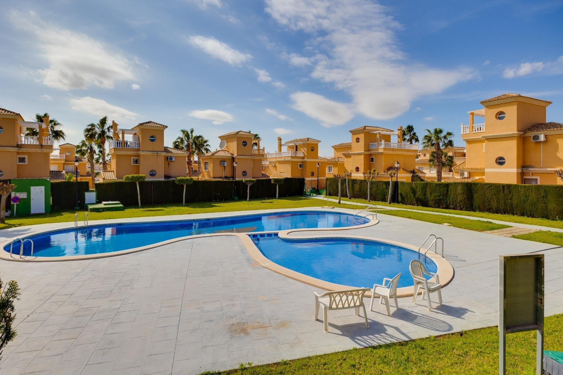 Herverkoop - Villa - Algorfa - Costa blanca sur