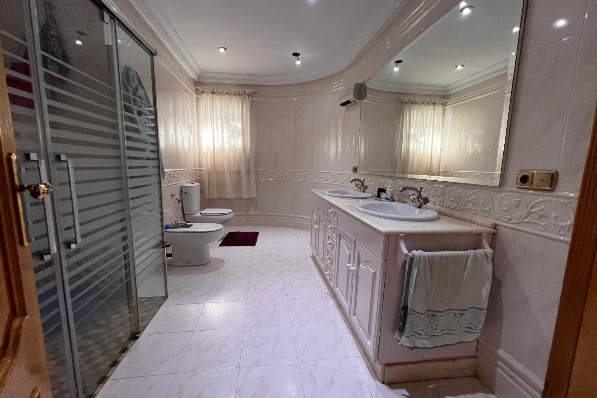 Herverkoop - Villa - Callosa de Segura - Comunidad valenciana