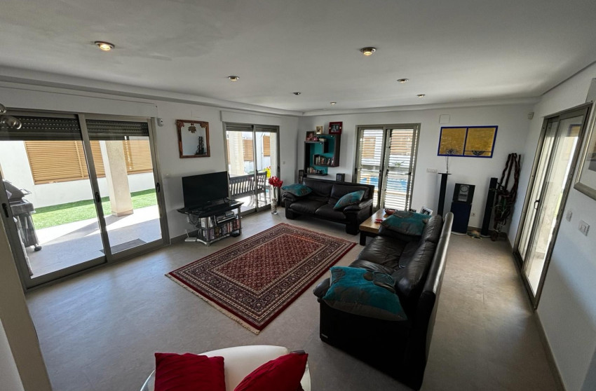 Herverkoop - Villa Detached - Cox