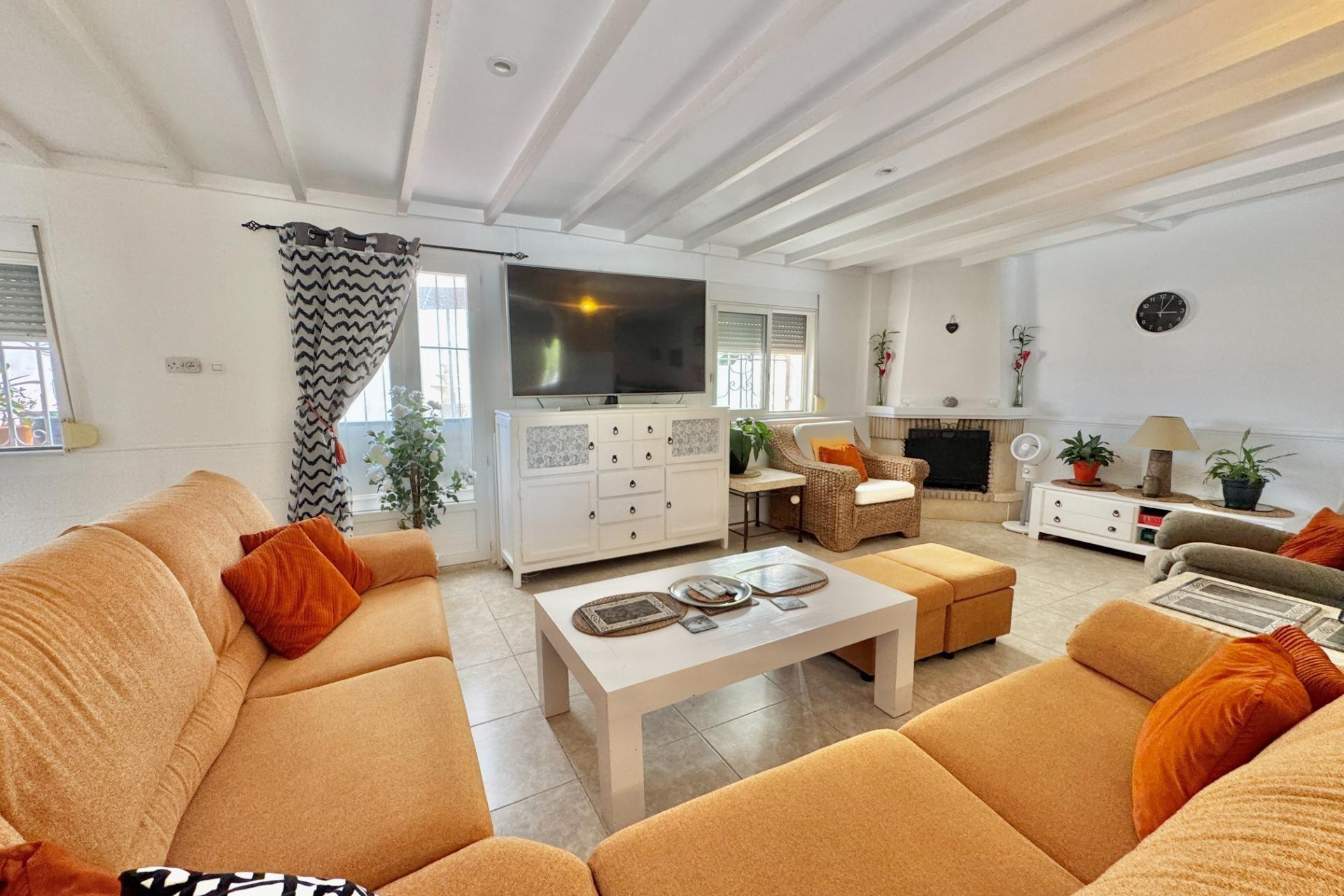Herverkoop - Villa - Dolores - Comunidad valenciana
