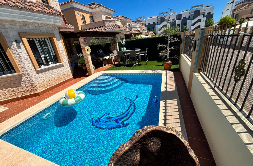 Herverkoop - Villa - El Raso - Guardamar del Segura