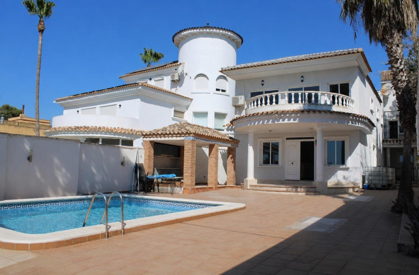 Herverkoop - Villa - Jacarilla - Comunidad valenciana