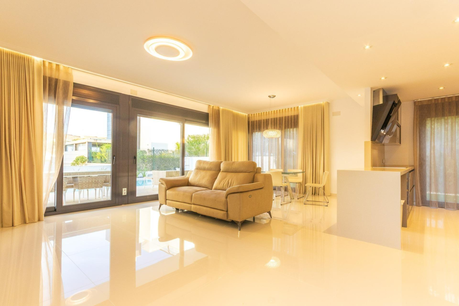 Herverkoop - Villa - Orihuela Costa - Campoamor