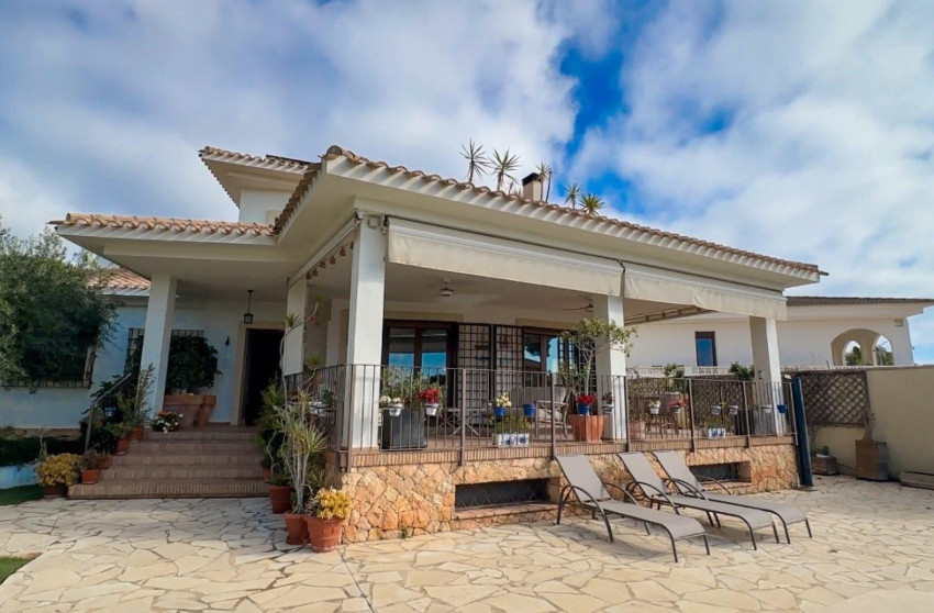 Herverkoop - Villa - Orihuela Costa - Campoamor
