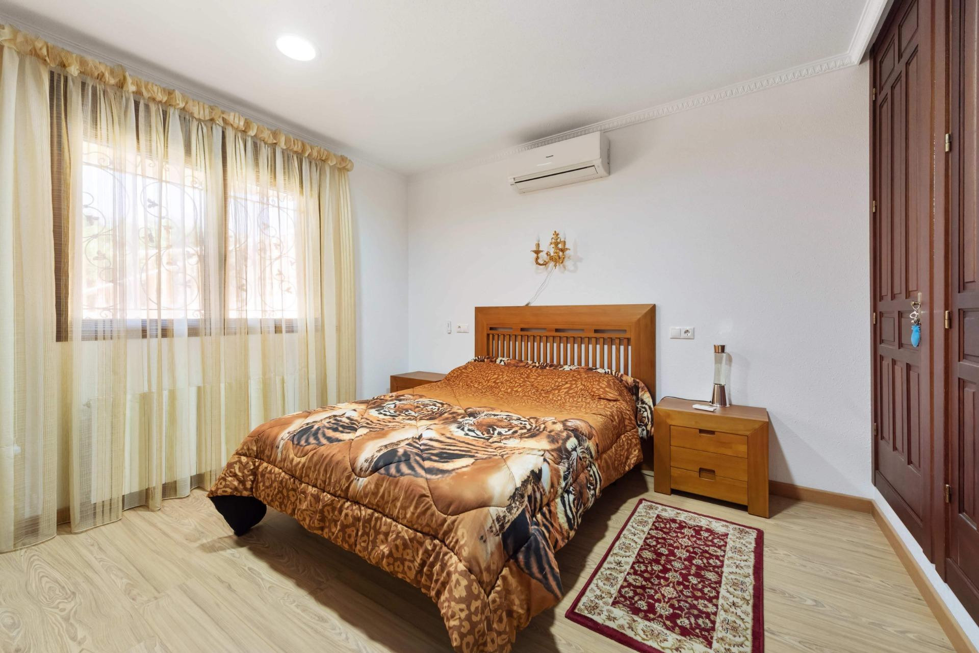 Herverkoop - Villa - Orihuela Costa - Campoamor