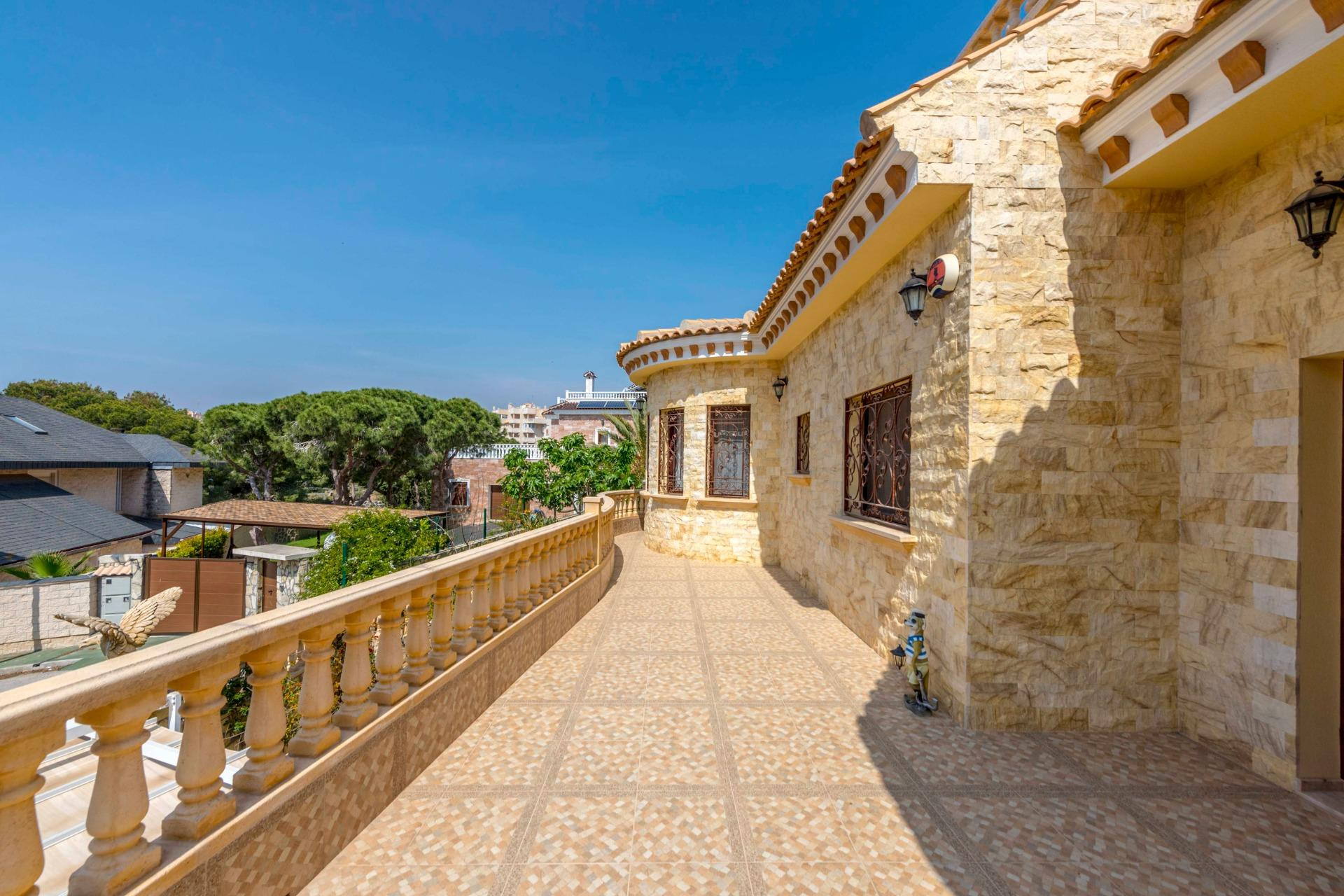 Herverkoop - Villa - Orihuela Costa - Campoamor
